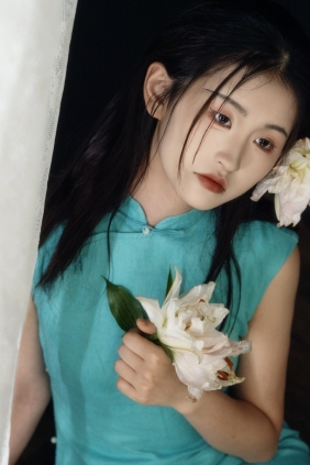 [YITUYU]艺图语 2025.10.22 玉曼曼 corleone [16P-370MB]
