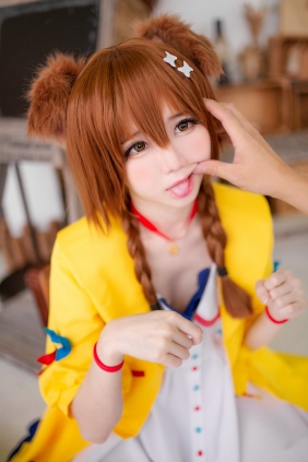 Sally Dorasnow - Inugami Korone [32P-80MB]