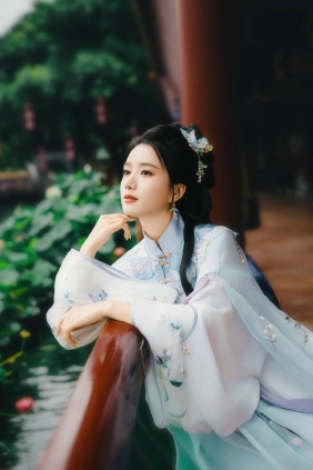 [YITUYU]艺图语 2026.03.06 明制少女 小贤 [19P-202MB]