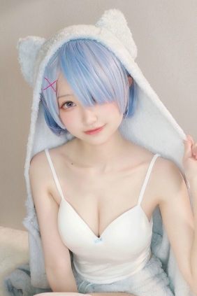 千阳(ちよ) - 雷姆睡衣 [13P-15MB]