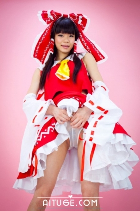 [Cosplay] Touhou Project - Reimu Hakurei with naughty face and great ass and ...