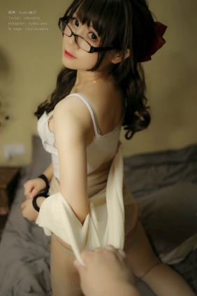 萌妹子Nyako喵子 - 縛られたの人妻 [125P5V-831MB]
