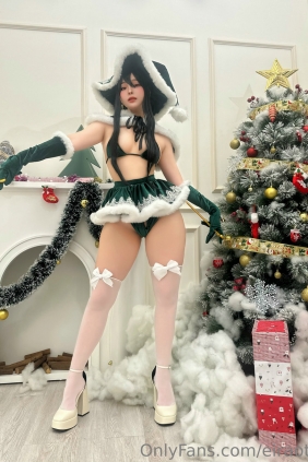 Eiraotis - Yor Forger Xmas [29P-36MB]