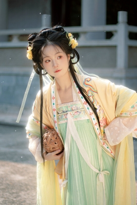[YITUYU]艺图语 2026.01.30 是妙妙！ 蔸小黄鸡 [9P-73MB]