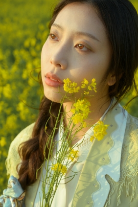 [YITUYU]艺图语 2025.05.01 盛开的春天 小早奈奈 [39P-365MB]