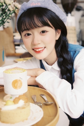 [YITUYU]艺图语 2025.11.16 冬日咖啡 美美晓鱼 [20P-78MB]