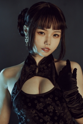 七月喵子 - 黑旗袍 [32P-312MB]