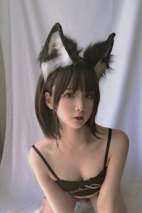 萌妹是青水 - 小狼 [34P-95MB]