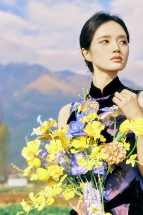 [YITUYU]艺图语 2025.05.09 蓝 橘小桃 [28P-272MB]