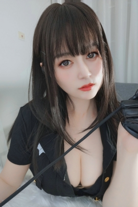 Coser小姐姐白银 - 抖S姐姐（下）[82P6V-379MB]