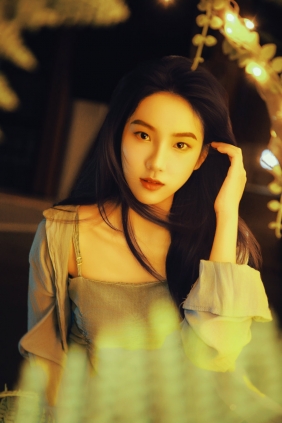 [YITUYU]艺图语 2025.05.22 仲夏之夜 简小橙 [43P-363MB]