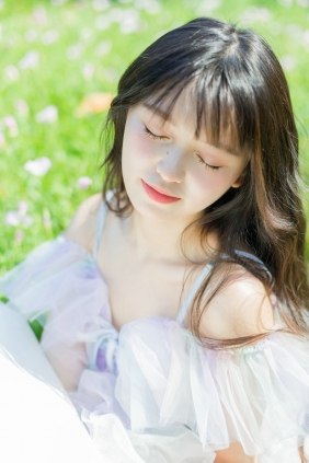 [YITUYU]艺图语 2023.06.05 花海漫游 椰椰公主 [30P-271MB]