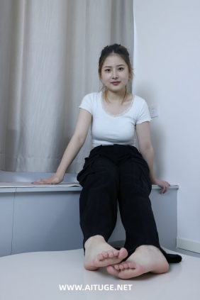 绮梦摄影 2024.09.21 No.029 露露 珍藏无修无水印版 [585P2V-14.8GB]