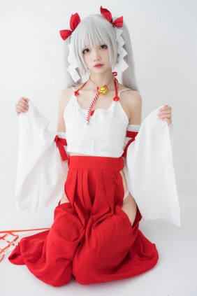 清纯少女五更百鬼 - 女巫 [14P-329MB]