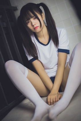 萌系小野妹子w - 运动服·悲 [15P-155MB]