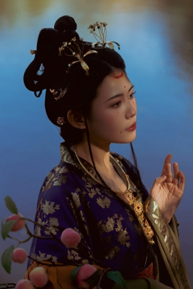 [YITUYU]艺图语 2025.12.23 秋游后湖 人鱼陷落 [50P-731MB]