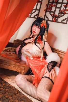 Coser衣衣 - 碧蓝航线 大凤旗袍 [35P-112MB]