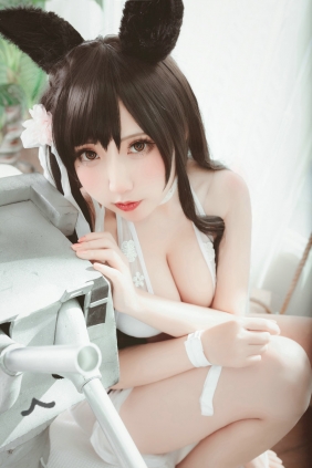 动漫博主貓田聖奈奈 - 爱宕泳装 盛夏进行曲 [25P-132MB]