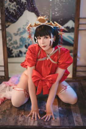 小容仔咕咕咕 - 黑兽巫女辉夜 [31P-305MB]
