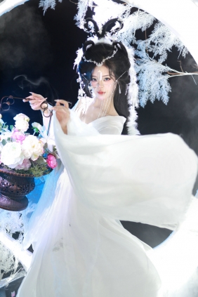 [YITUYU]艺图语 2026.01.07 月中仙娥 [9P-74MB]