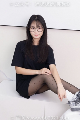 BoBoSocks袜啵啵 No.418 甜甜圈-板鞋、白棉袜、波点黑丝 [145P1V-5.87GB]