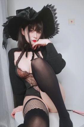 Coser小姐姐白银 - 柴郡魔女 [31P2V-141MB]