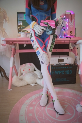 福利姬木花琳琳是勇者 - オーバーウォッチD.VA [51P3V-2.45GB]