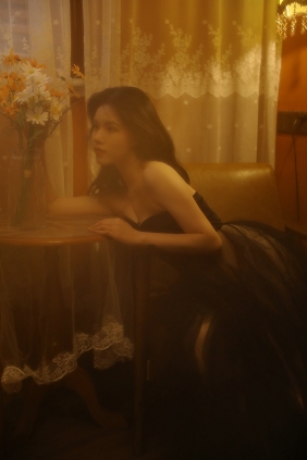[YITUYU]艺图语 2025.10.25 荼靡 糖糖 [9P-43MB]