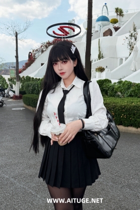 半半子 - 蔚蓝档案 调月莉音 制服x竞泳 [64P5V-634MB]