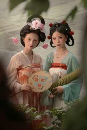 [YITUYU]艺图语 2025.11.15 大唐，永远是中国人思恋的故乡 冰皮月亮蛋~+蓝曦 [...