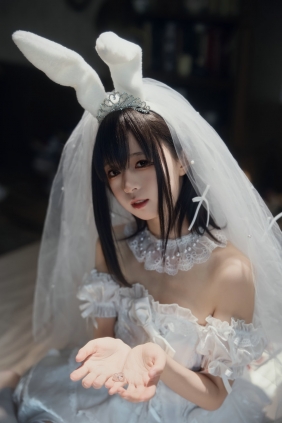 [YITUYU]艺图语 2025.11.27 白色婚纱 朱朱大人 [32P-570MB]