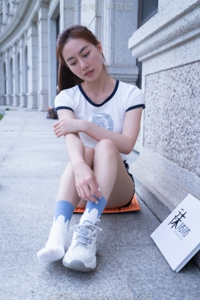 BoBoSocks袜啵啵 No.028 小米-运动鞋、白棉袜、裸足 [133P1V-6.50GB]