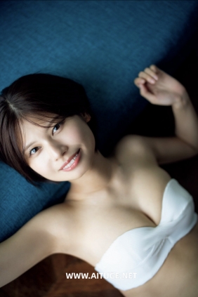 鹿目凛 - 過ぎ去る夏に [11P53MB]