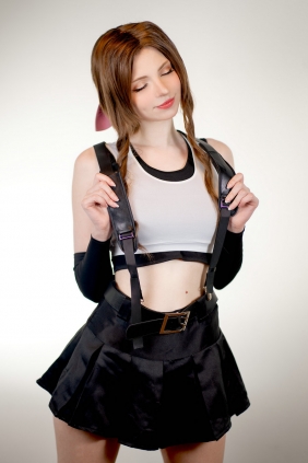 Peach milky - Aerith Tifa Swap [66P-237MB]