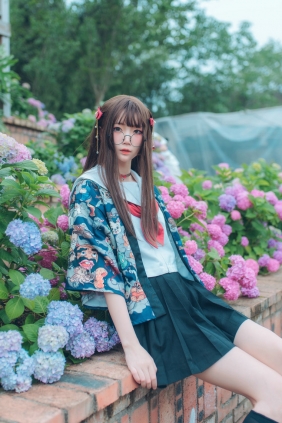 清纯少女五更百鬼 - 无尽夏日 [6P-52MB]