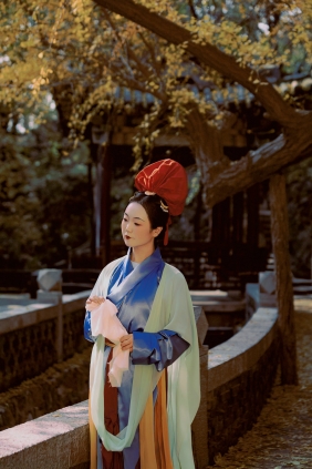 [YITUYU]艺图语 2025.11.30 仿晋祠宋塑侍女 王冬洁 [40P-597MB]