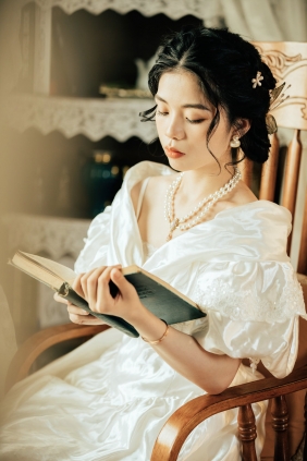 [YITUYU]艺图语 2025.05.09 浪漫序章 萱萱 [23P-433MB]