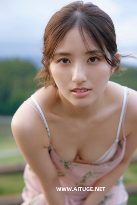 大和田南那 - 深い森の中で [70P1V145MB]