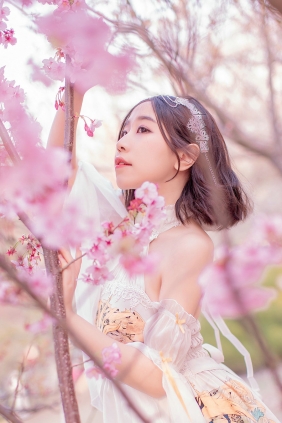 动漫博主穆零Mu0 - 花情 [19P-19MB]