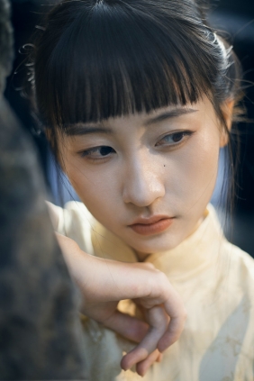 [YITUYU]艺图语 2025.12.10 仰月 [13P-151MB]