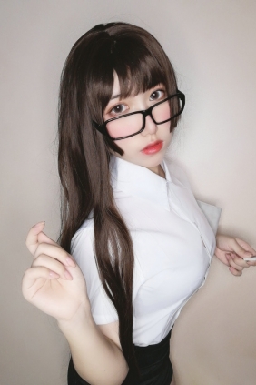 芋圆侑子SJ_ - 醉酒小秘书 [53P4V-92MB]