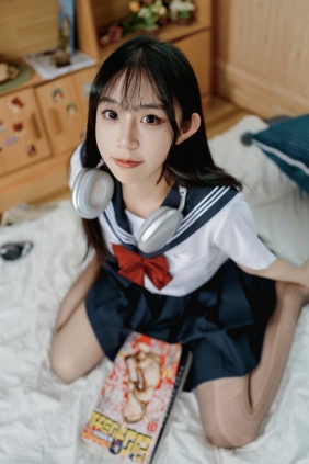 [YITUYU]艺图语 2026.01.07 JK妹子的室内生活 一元同学Jodie [25P-987MB]