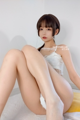 迷之呆梨(发条少女)[fantia] - 纯白 [18P-78MB]