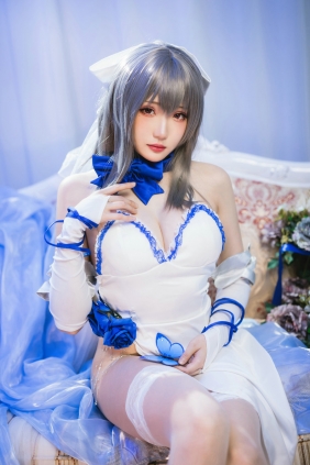 Coser瓜希酱福利 - 路易九世礼服 [22P-122MB]