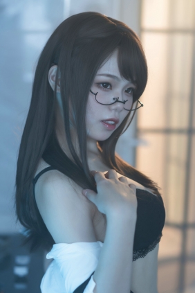 七月喵子 - 眼镜娘1号 [21P-91MB]