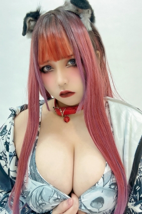Uy Uy - Ahegao Goth GF [51P-77MB]