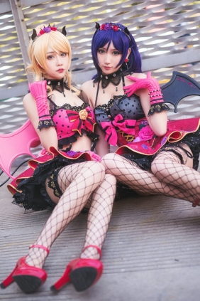 小恶魔2只 (绚濑绘里×东条希)Cos [29P-139MB]