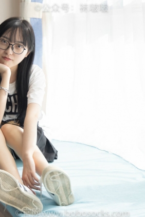 BoBoSocks袜啵啵 No.033 稚予-贝壳头、天鹅绒黑袜、天鹅绒白袜 [154P1V-6.06GB]