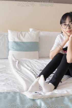 BoBoSocks袜啵啵 No.055 稚予-斯凯奇运动鞋、白棉袜、黑棉袜 [139P1V-6.67GB]