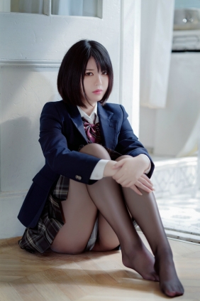 半半子 - 彼女の制服姿が好き [54P-84MB]
